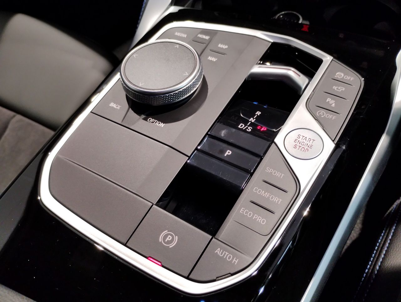 G42 220i Coupe