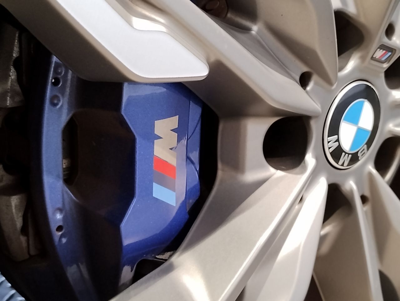 X4 M40i RHD