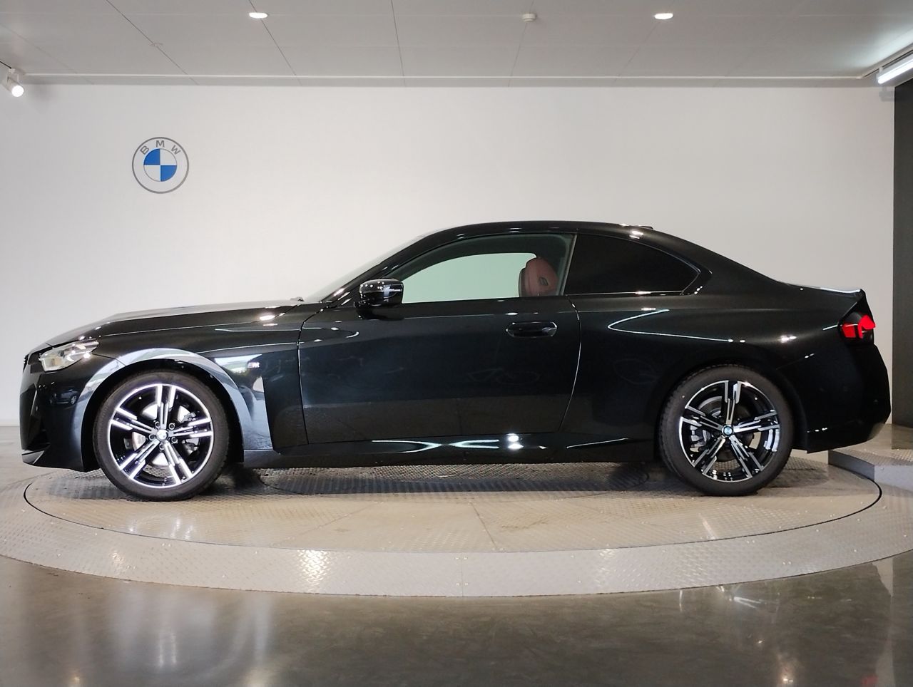 G42 220i Coupe