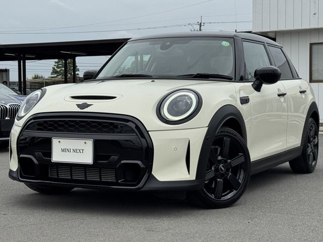 THE NEW MINI COOPER SD 5 DOOR.