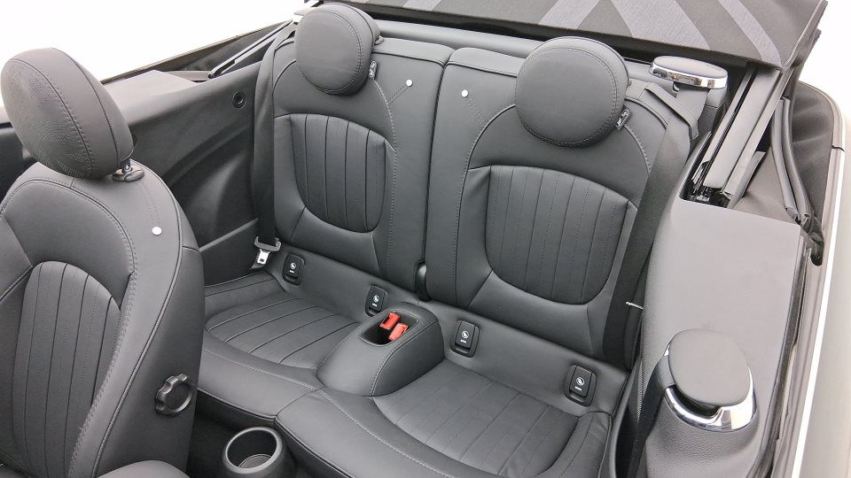 MINI Cooper Cabrio