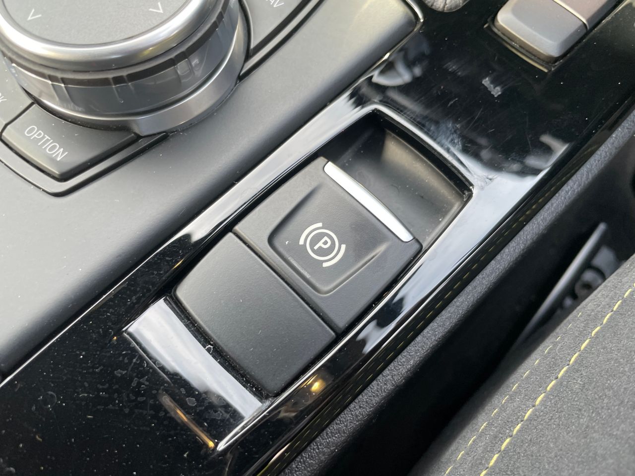 F39 X2 sDrive18i B38 1.5i SAC