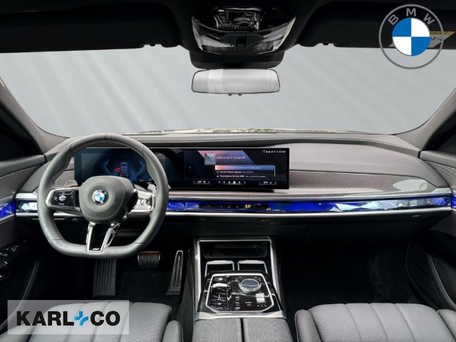 BMW 740