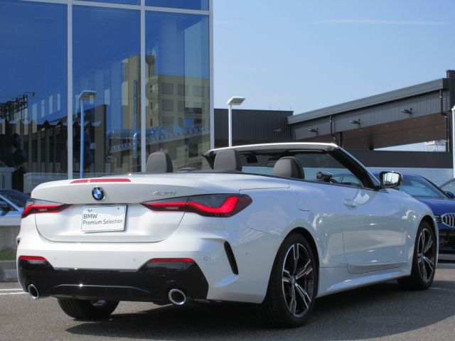 G** 4**i C********** B** 2**i RHD