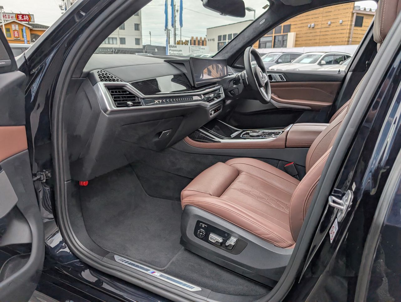 X7 xDrive40d RHD US