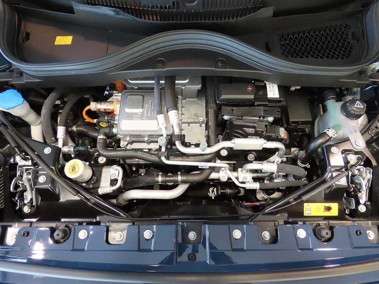 J05 MINI Aceman SE