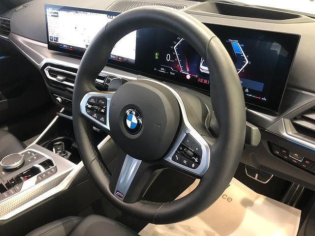 320d xDrive Berline RHD