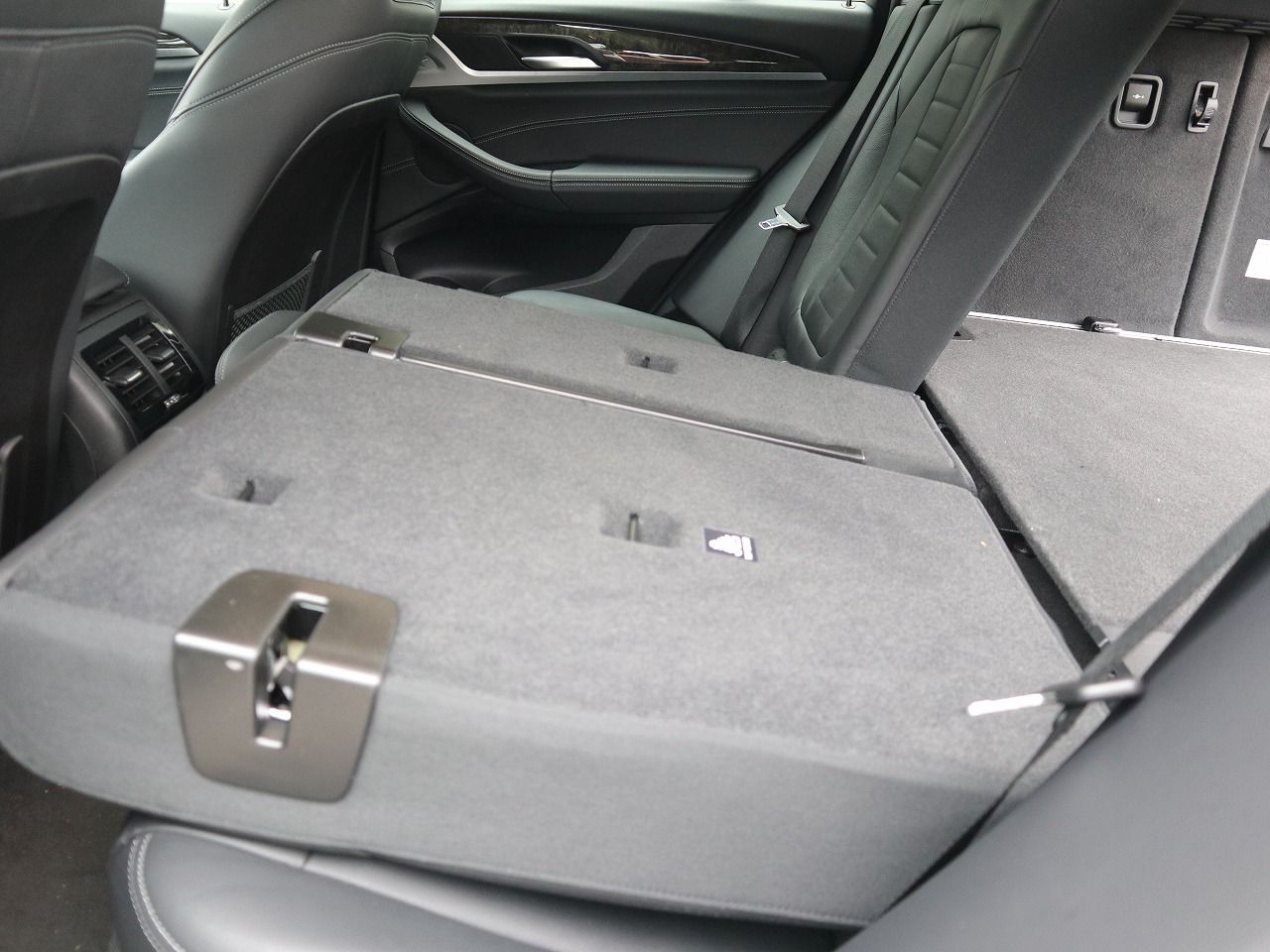 X4 xDrive20d RHD