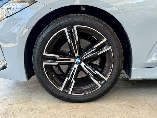 320d xDrive Berline RHD