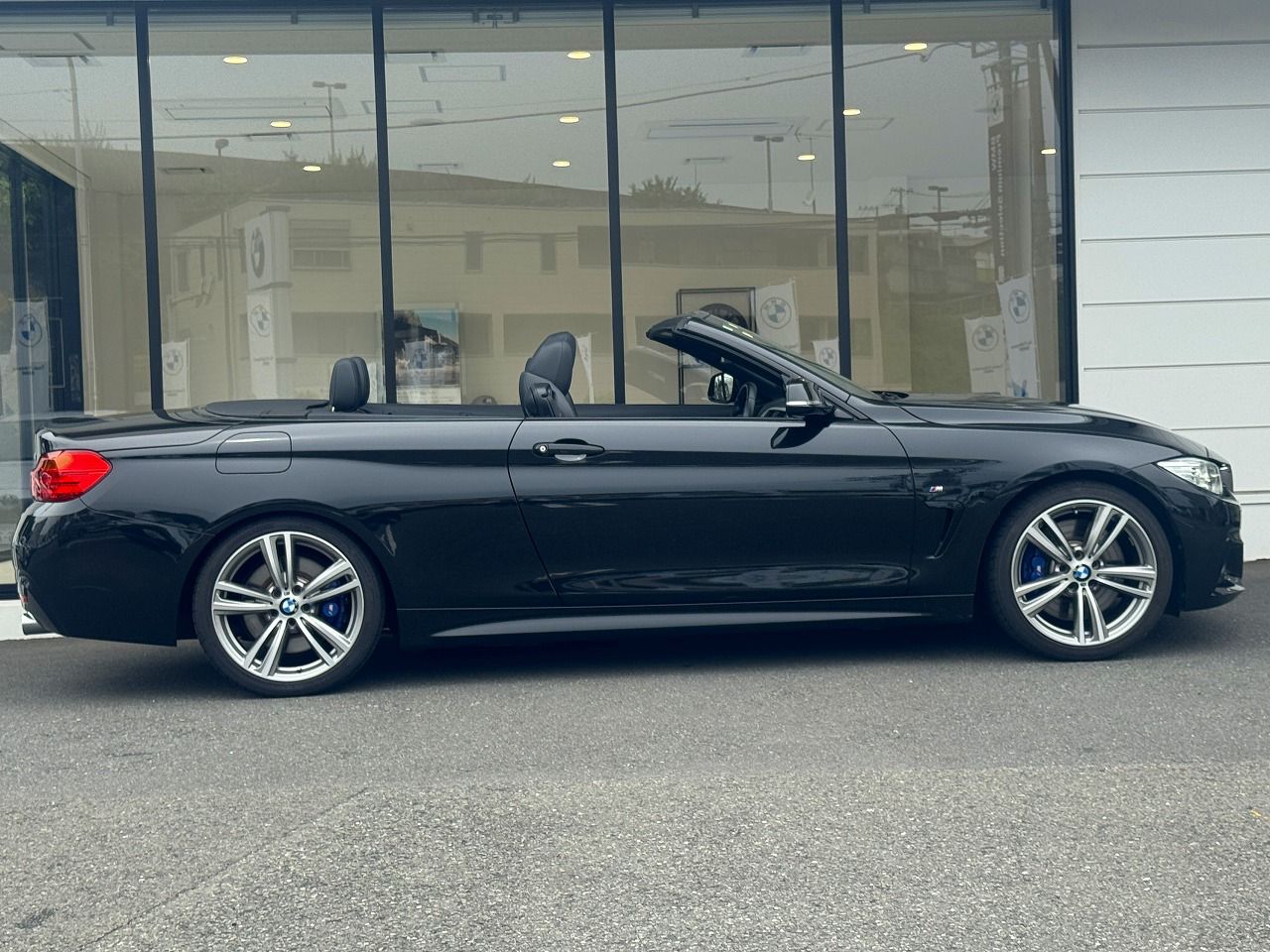 435I CABRIOLET RHD