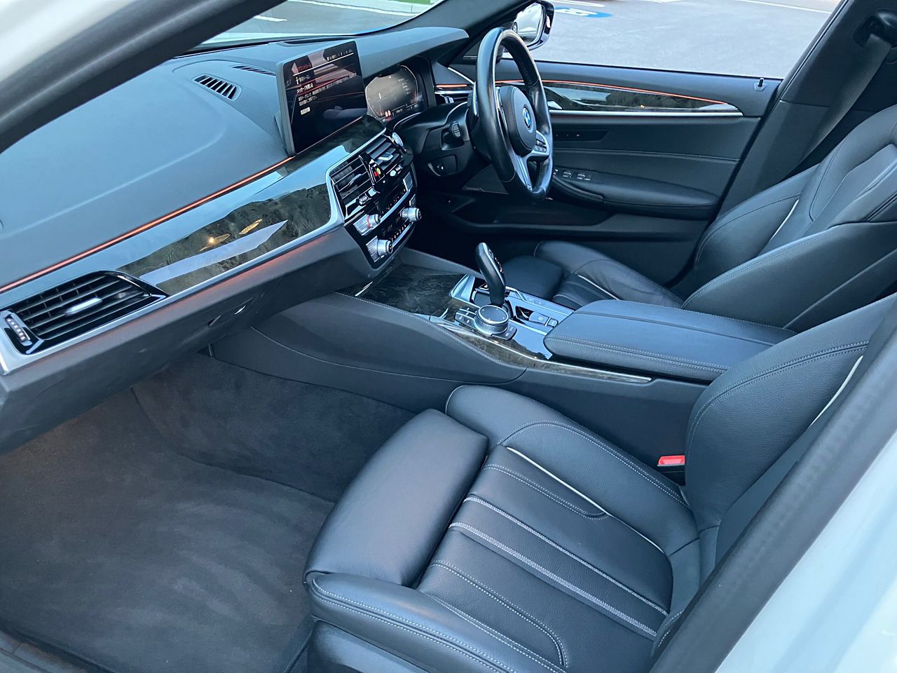 520d xDrive Touring RHD