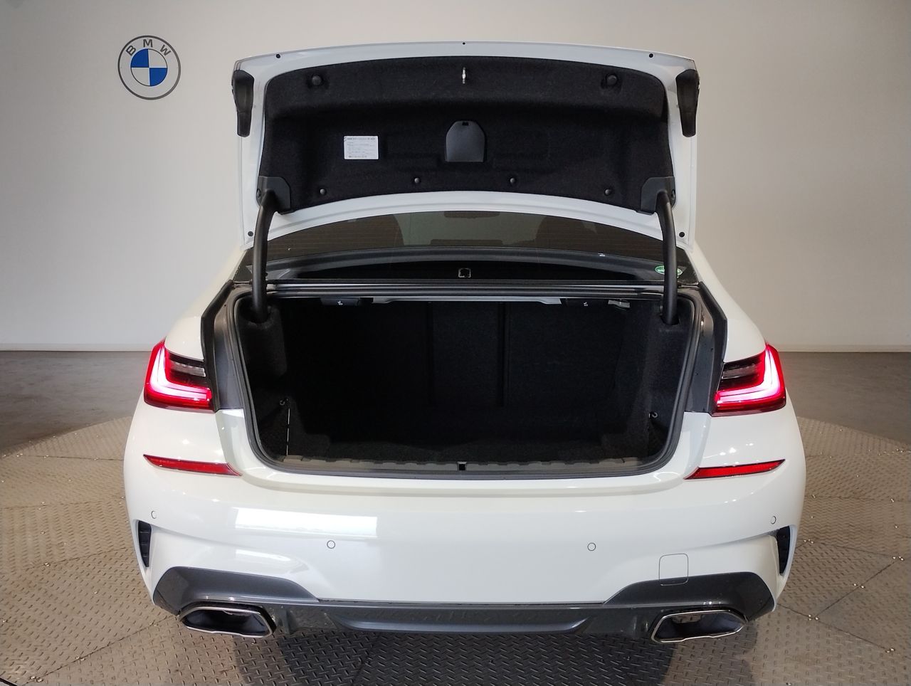 G20 M340i xDrive Saloon RHD