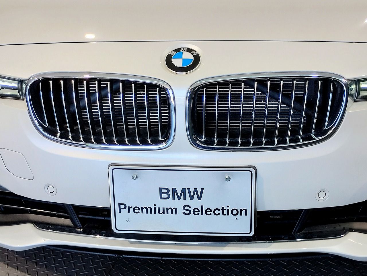 318I TOURING RHD