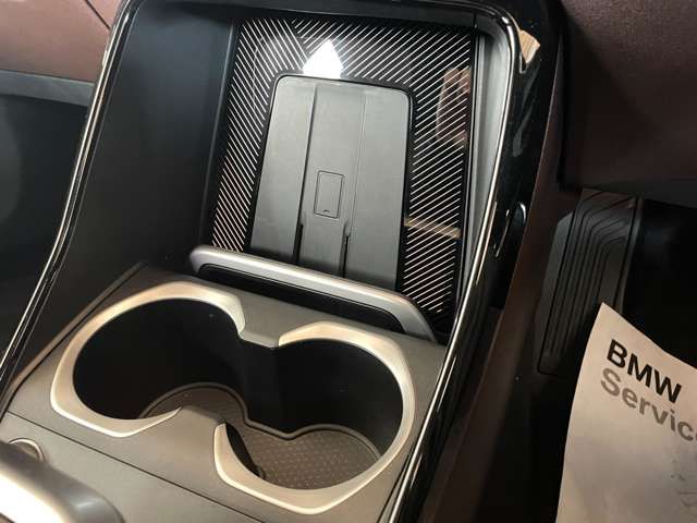 U11 iX1 xDrive30