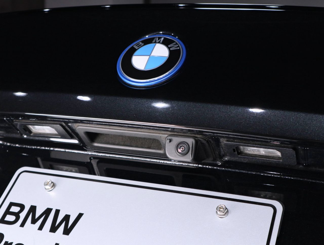BMW i5 M60 xDrive Sedan RHD