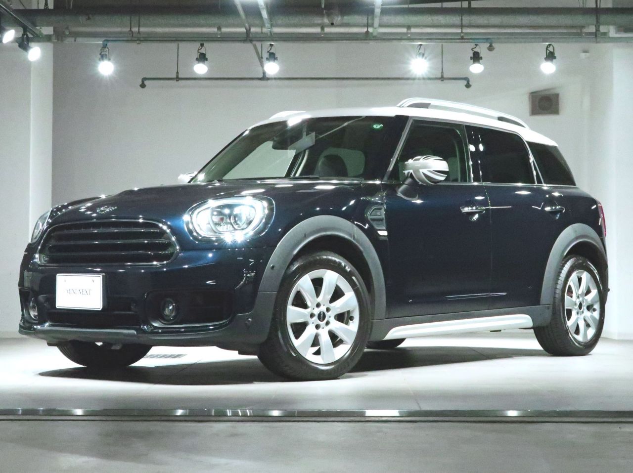 MINI COOPER CROSSOVER.