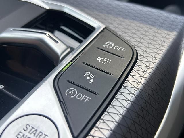 320d xDrive Berline RHD