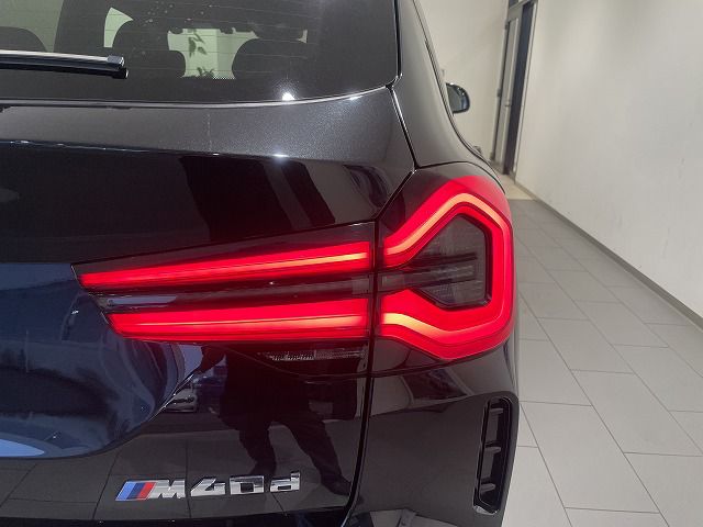 G01 X3 M40d RHD LCI