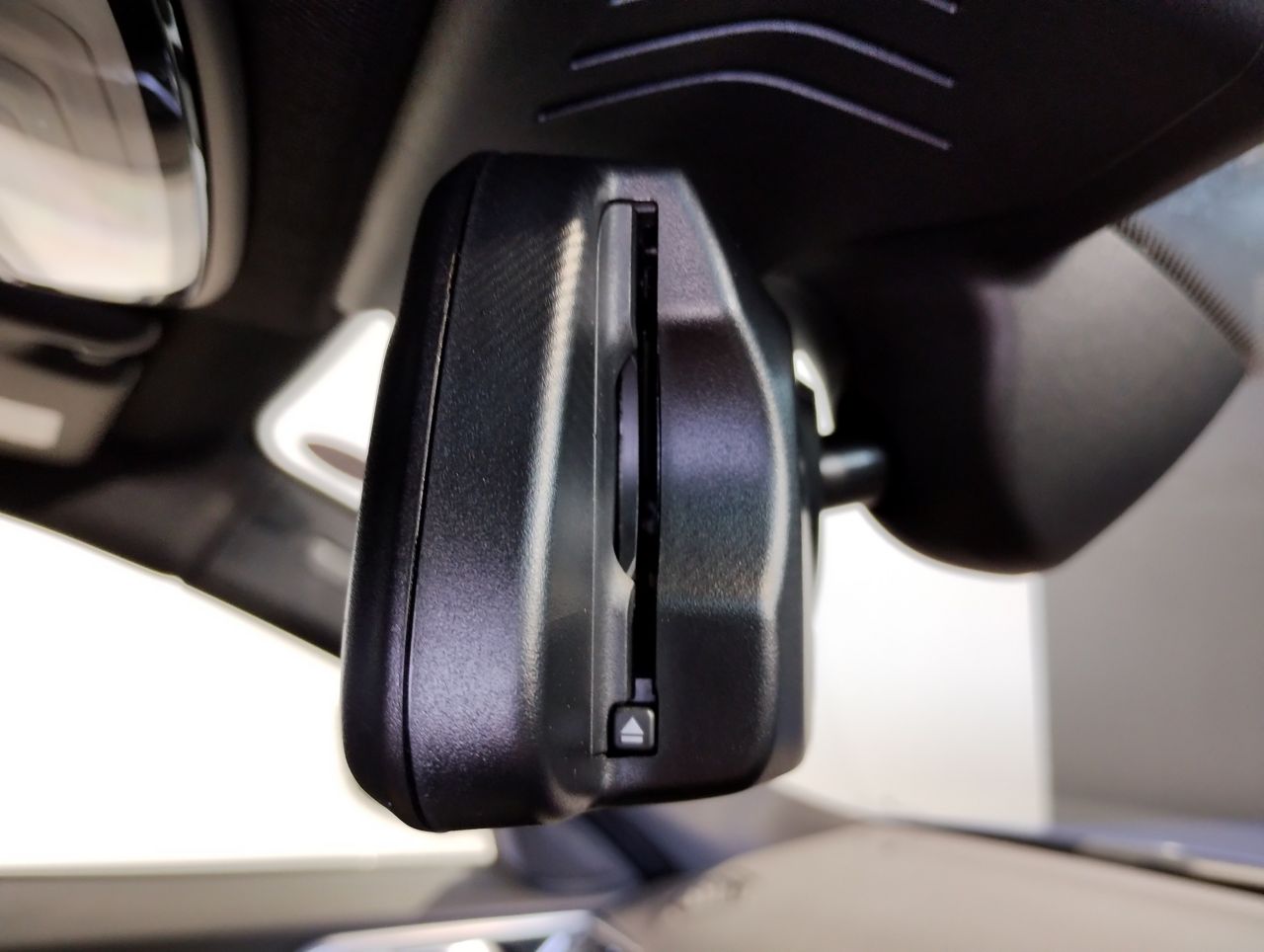 G26 i4 eDrive35 RHD