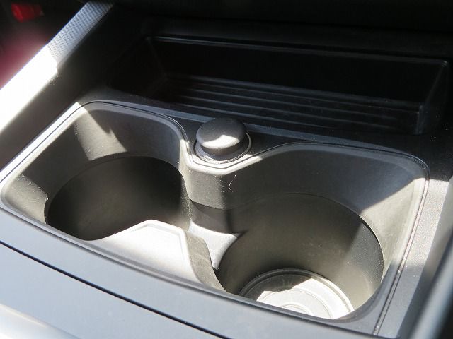 118D 5DOOR RHD