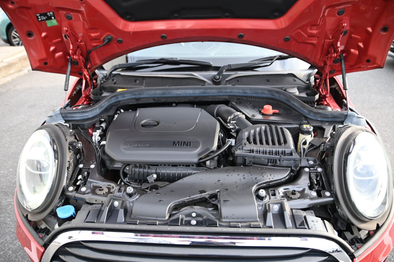 F55 MINI Cooper 5-Door Hatch LCI