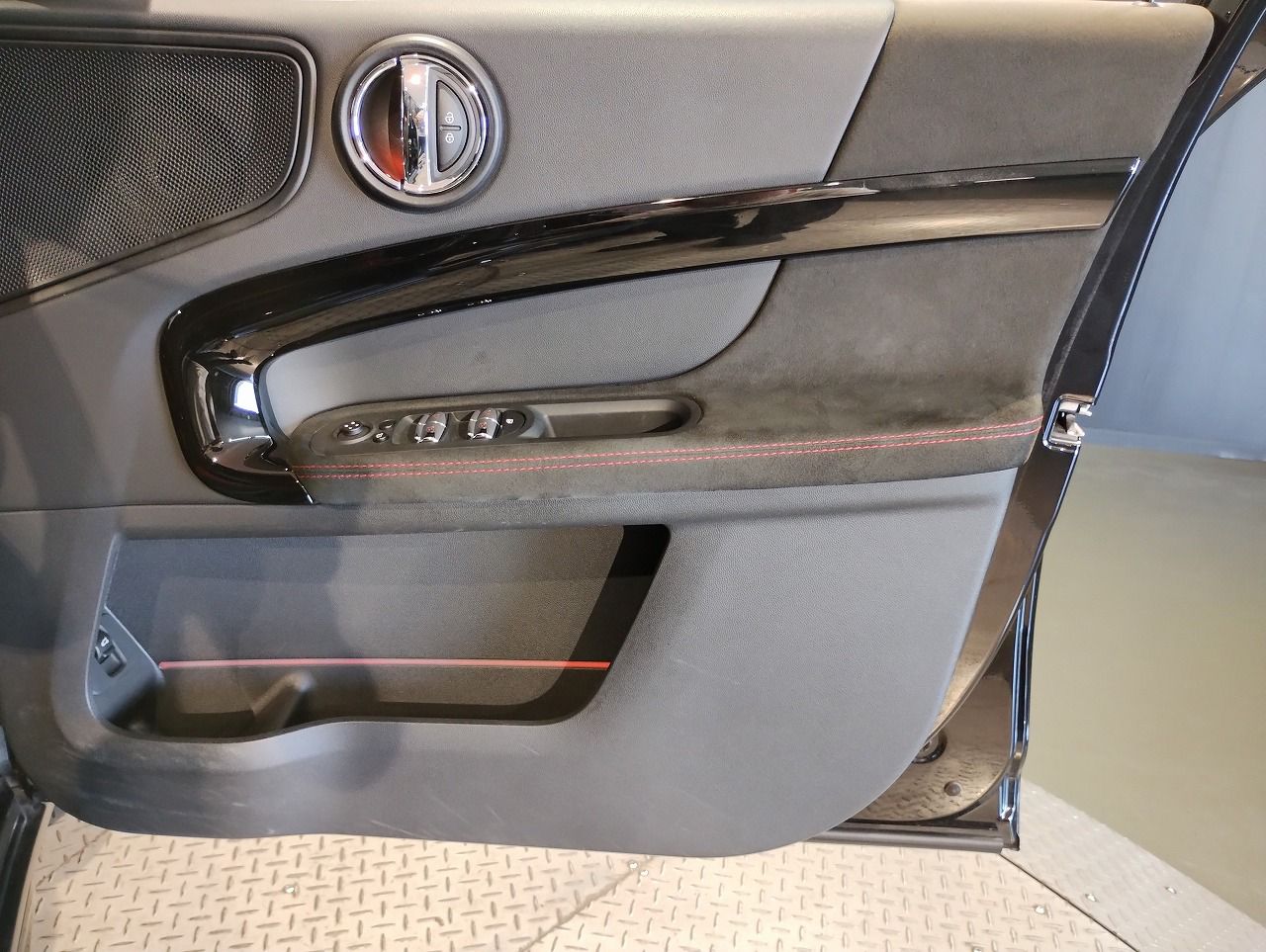 MINI CROSSOVER JCW