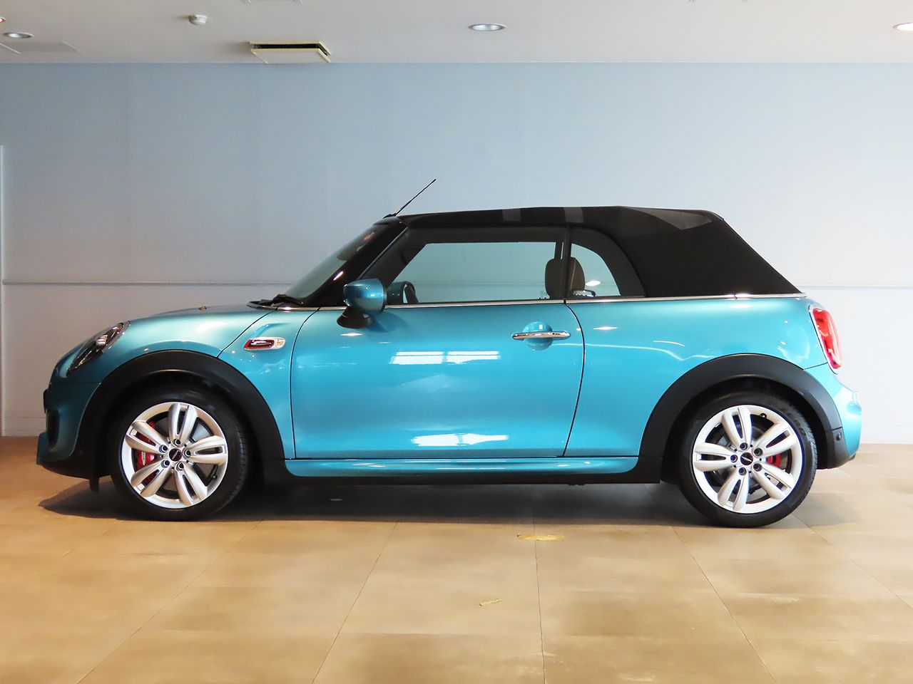 F57 MINI John Cooper Works Convertible LCI