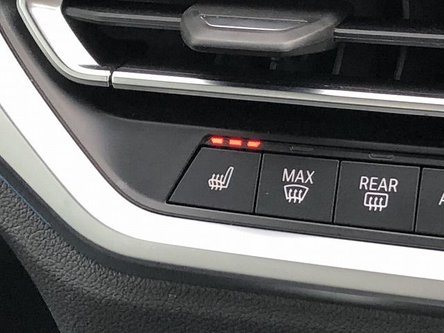 G20 330e Saloon RHD MX