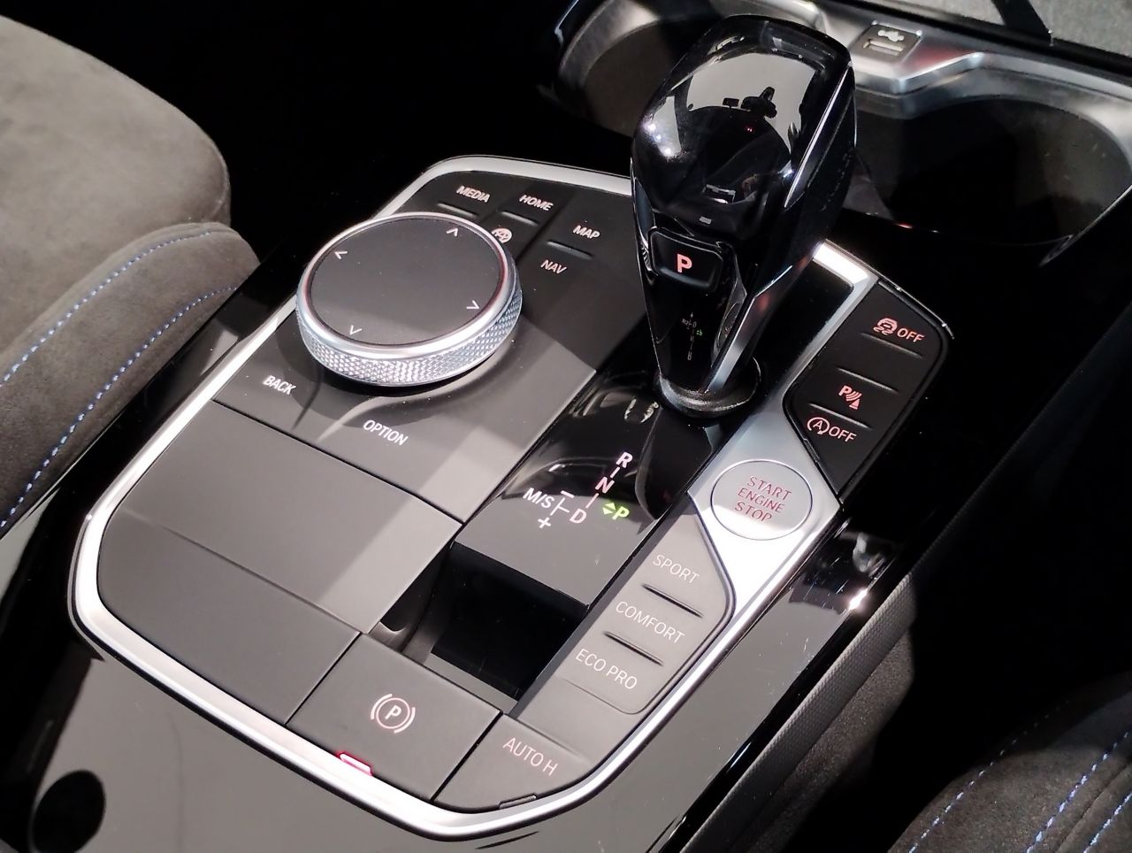 F4* **35i xDrive **** ***** B48 2.0i