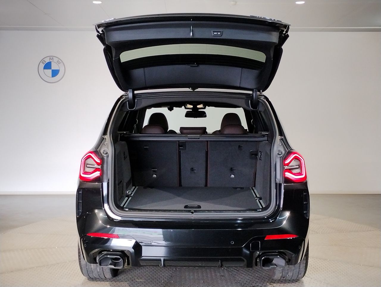 G01 X3 M40d RHD LCI ZA