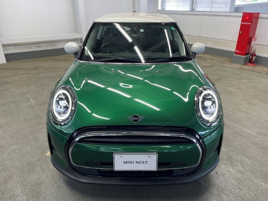MINI Cooper F56 RHD