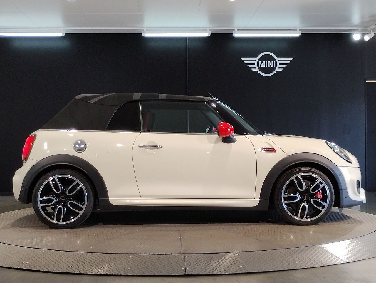 F57 MINI John Cooper Works Convertible LCI