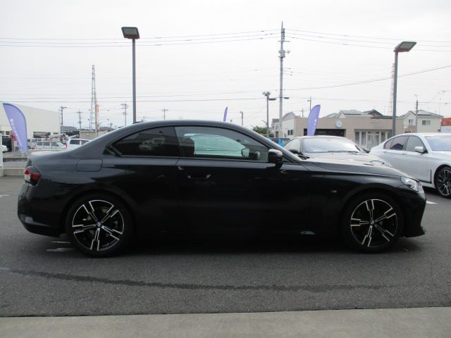 G42 220i Coupe