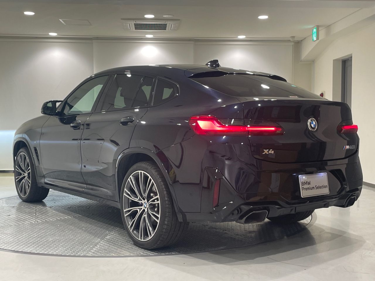 G02 X4 M40i RHD LCI
