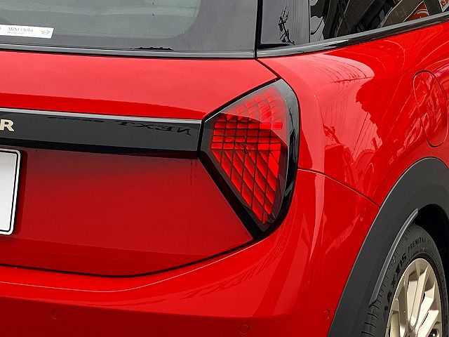 F66 MINI Cooper C 3Dr