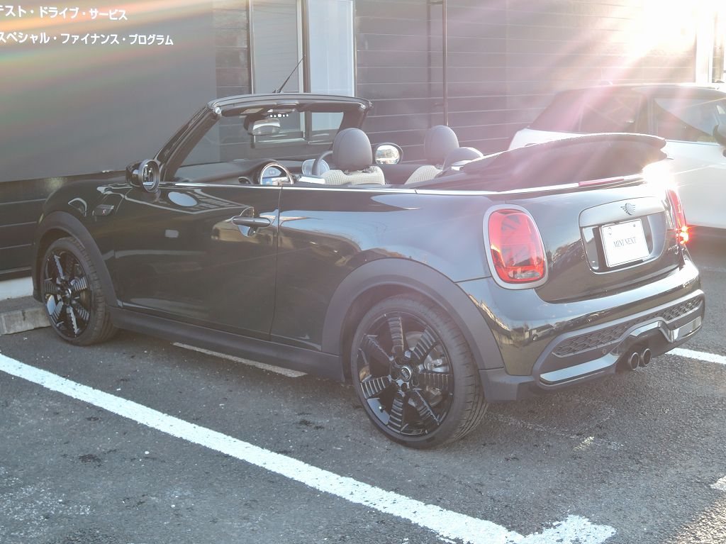 MINI Cooper S Convertible RHD