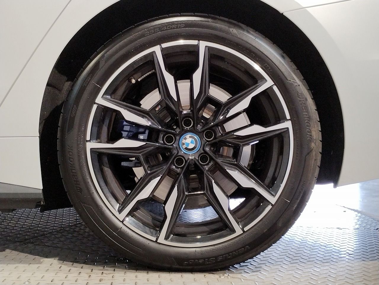 G26 i4 M50 RHD