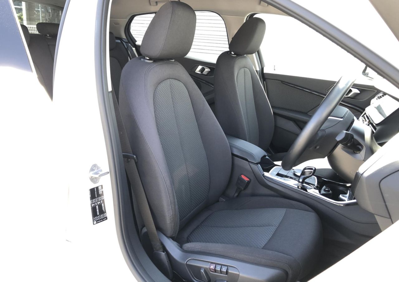F40 118d Sports Hatch 5-door B47 2.0d