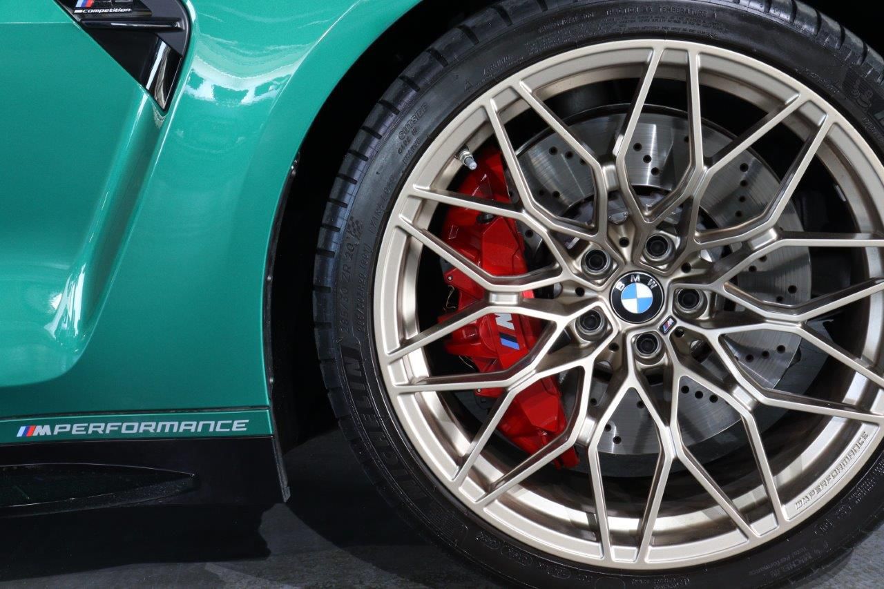 G*** M* C********** M x***** C********** RHD