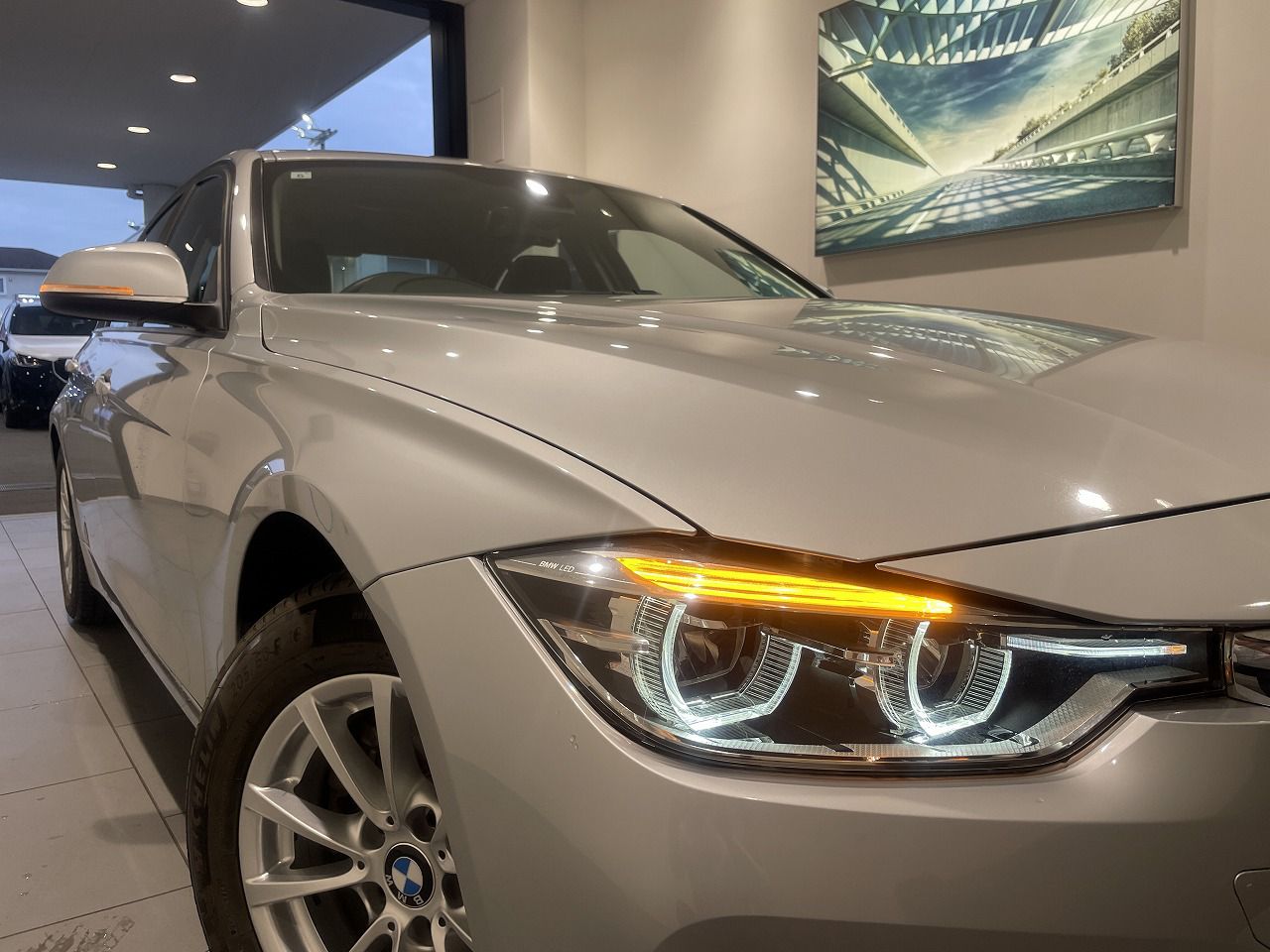 318I SEDAN RHD