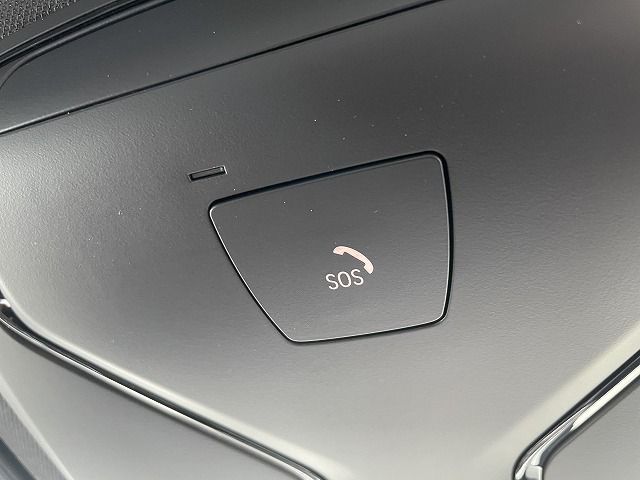 G20 330e Saloon RHD