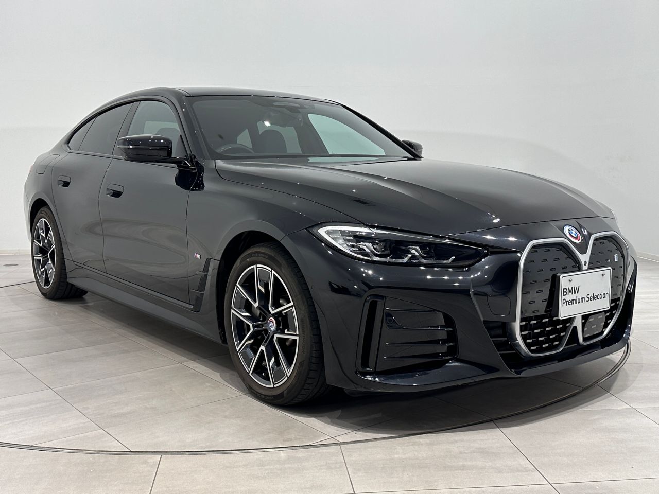 G26 i4 eDrive40 RHD