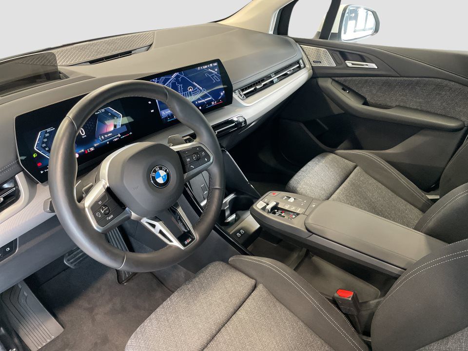 BMW 218