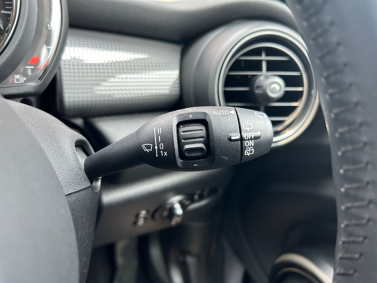 F55 MINI Cooper 5-Door Hatch LCI