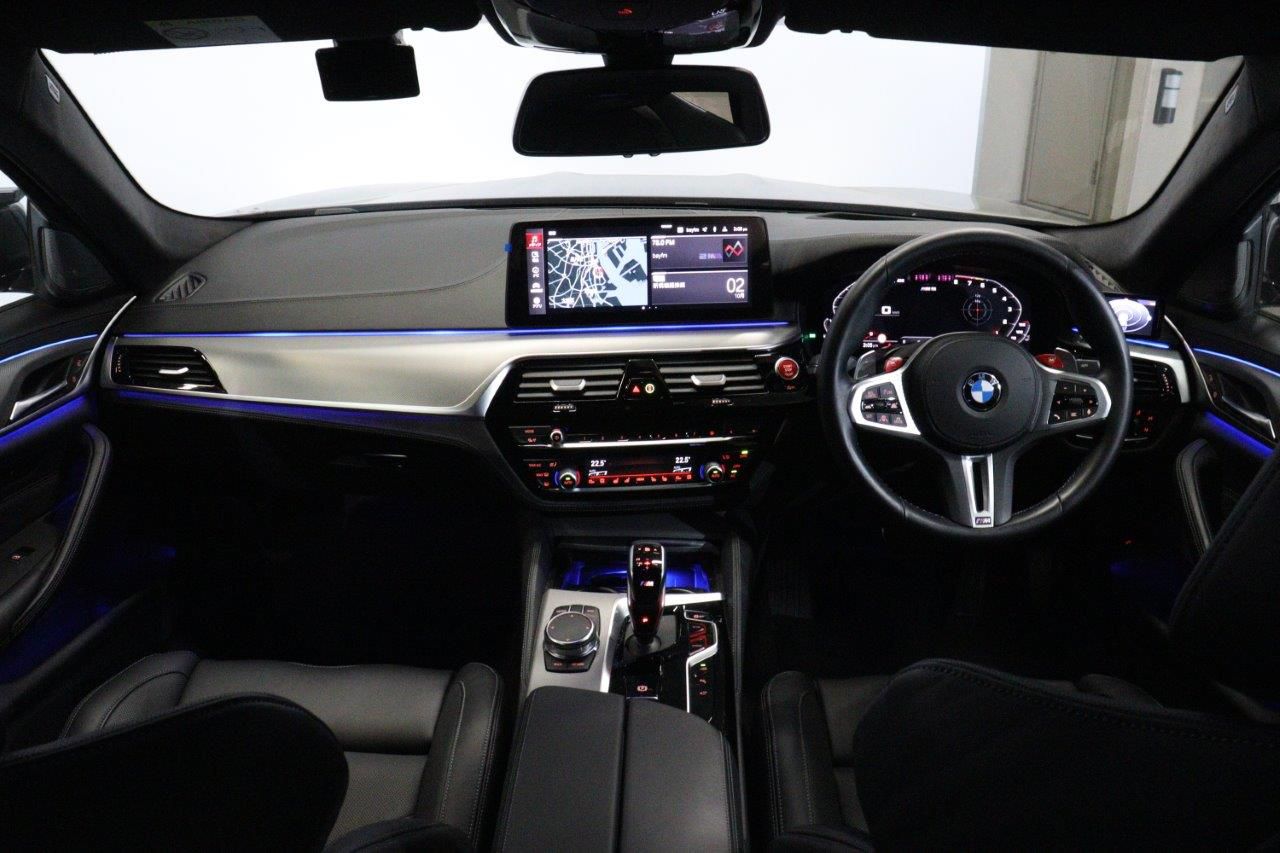 M5 Sedan RHD