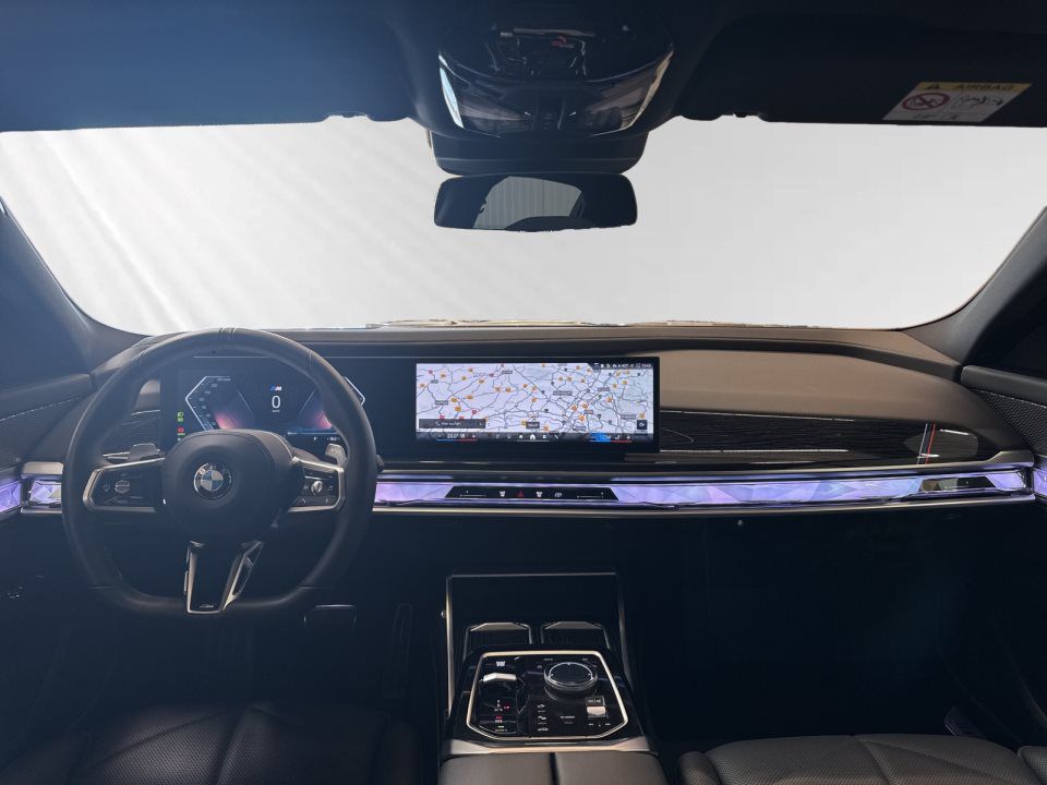 BMW 740