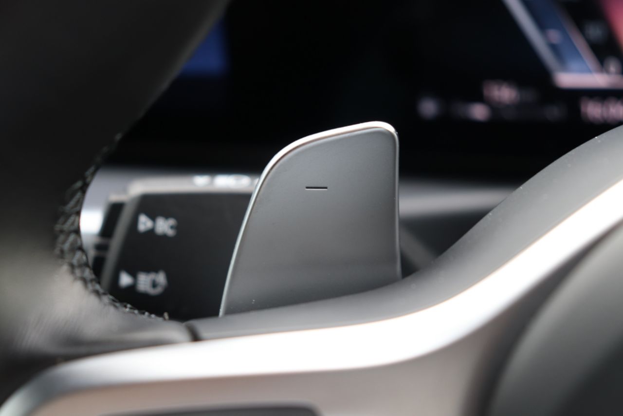 320d xDrive Berline RHD