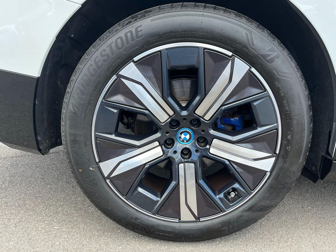 i20 iX xDrive50