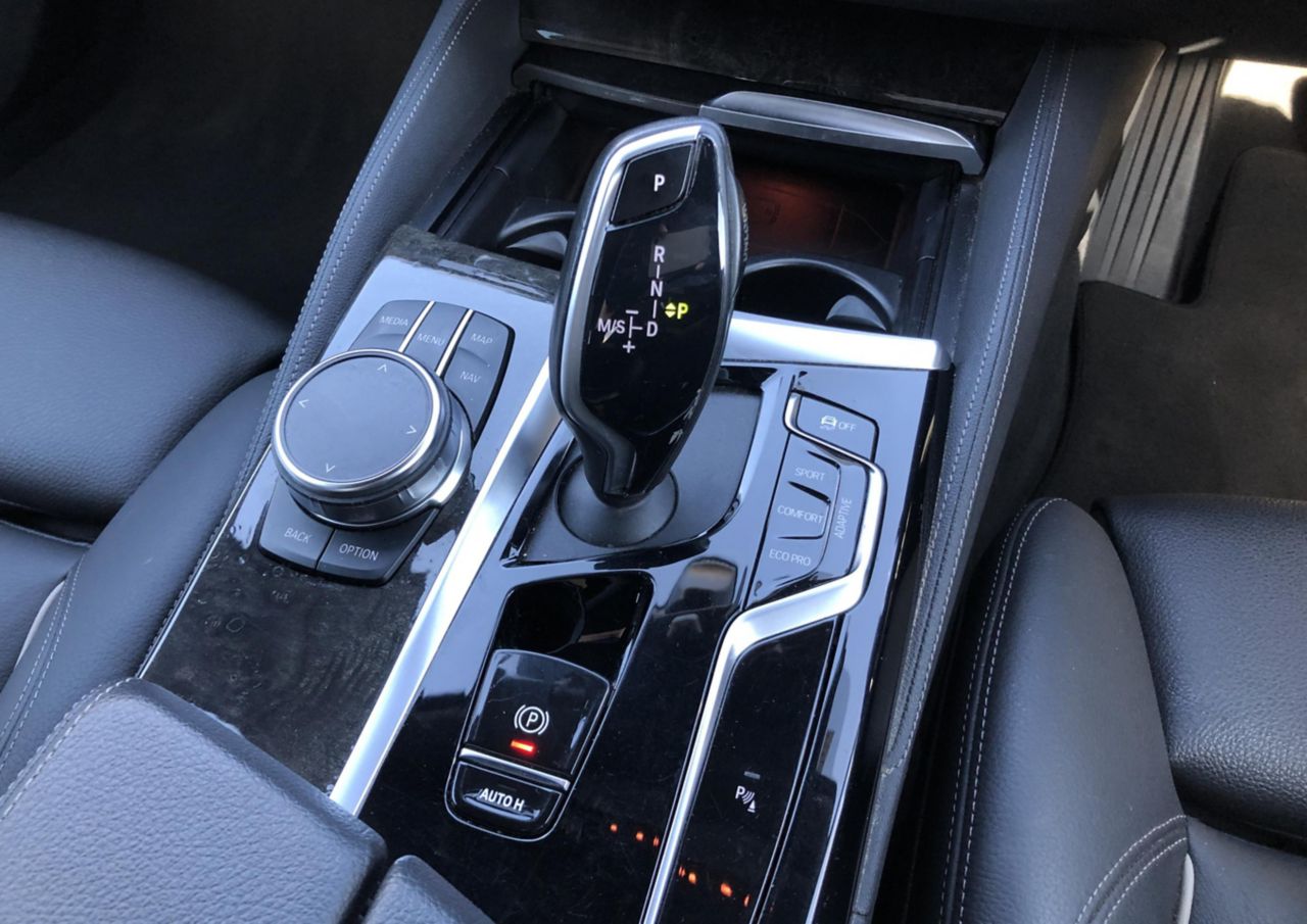 520d xDrive Sedan RHD