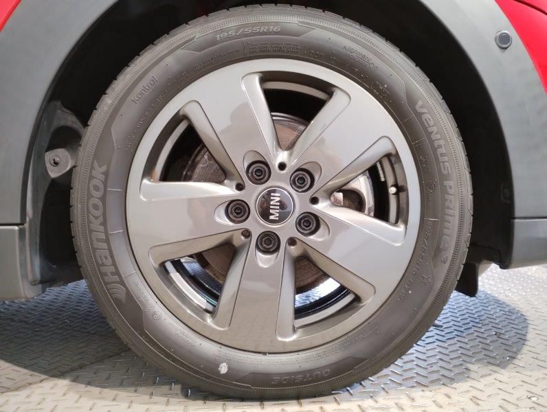 MINI Cooper F56 RHD